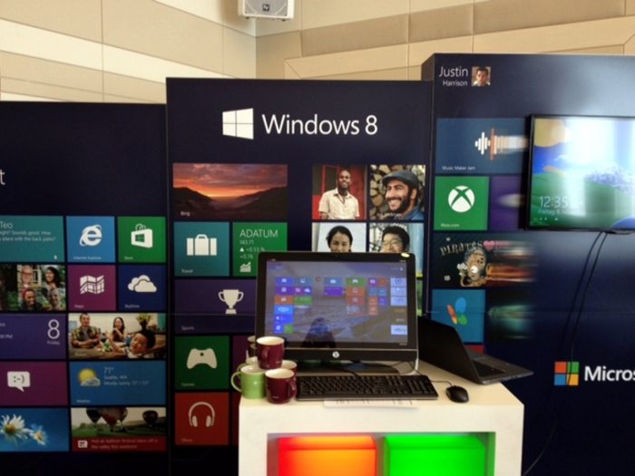 Windows 8 display built using Tecna T3